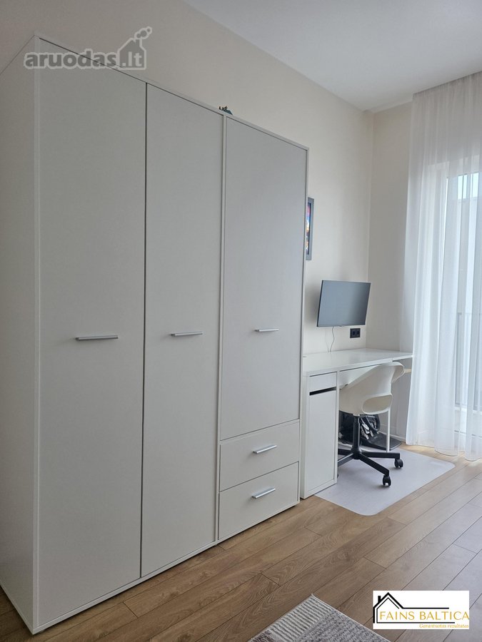 Šviesus 4 kambarių kotedžas su privačia - nuotraukos Nr. 34