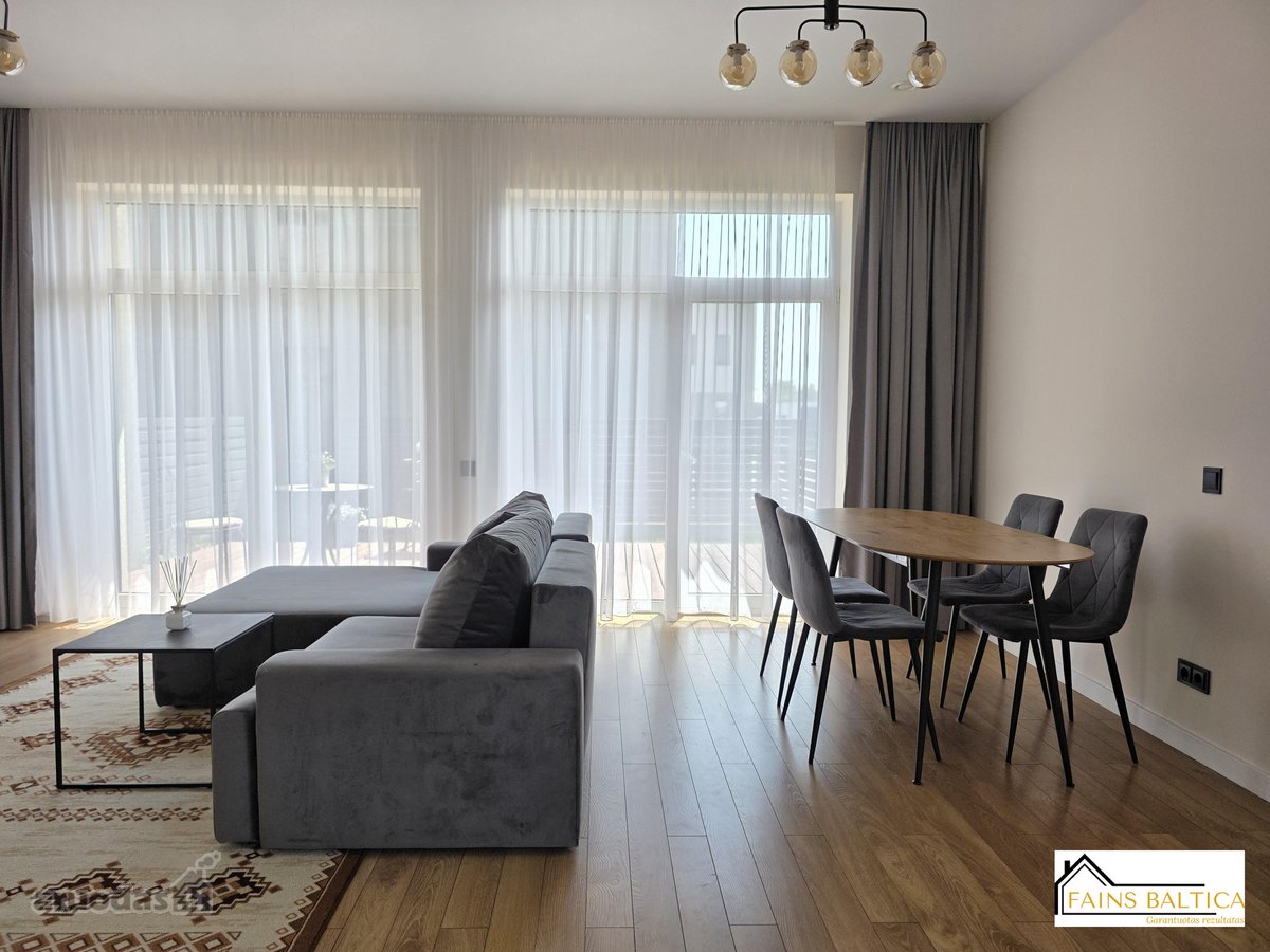 Šviesus 4 kambarių kotedžas su privačia - nuotraukos Nr. 18