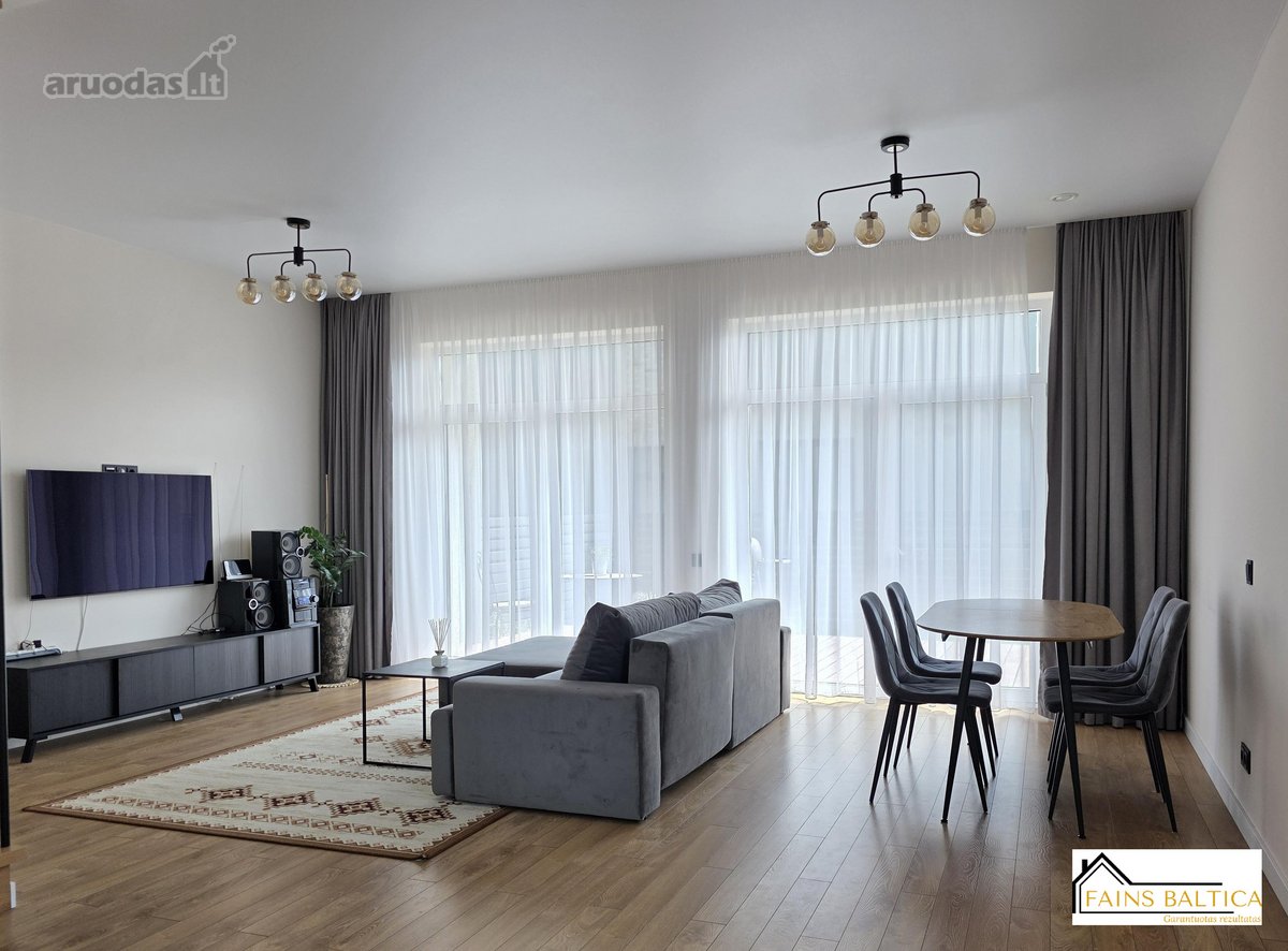 Šviesus 4 kambarių kotedžas su privačia - nuotraukos Nr. 17