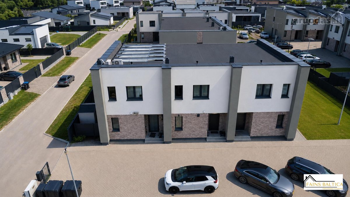 Šviesus 4 kambarių kotedžas su privačia - nuotraukos Nr. 3