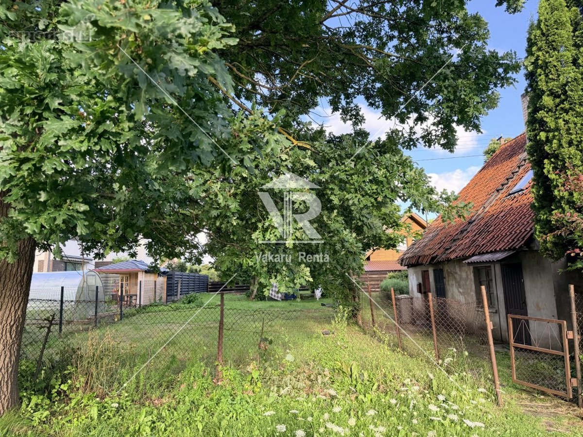 Parduodama 3 kambarių butas su 2,05 aro žemės - nuotraukos Nr. 18