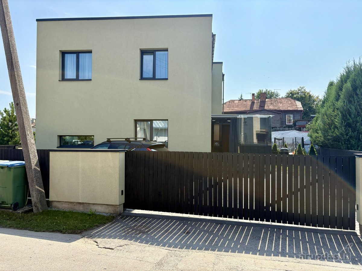 Parduodamas išskirtinis klasės kotedžas Kaune - nuotraukos Nr. 2