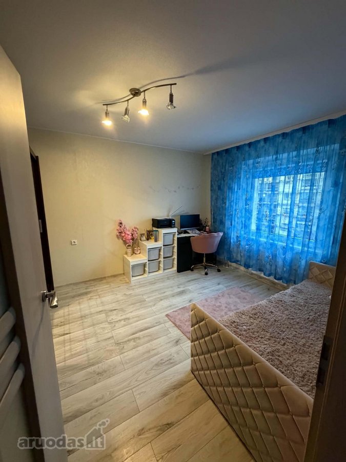 Parduodamas erdvus 3 kambarių butas Plungėje, - nuotraukos Nr. 11