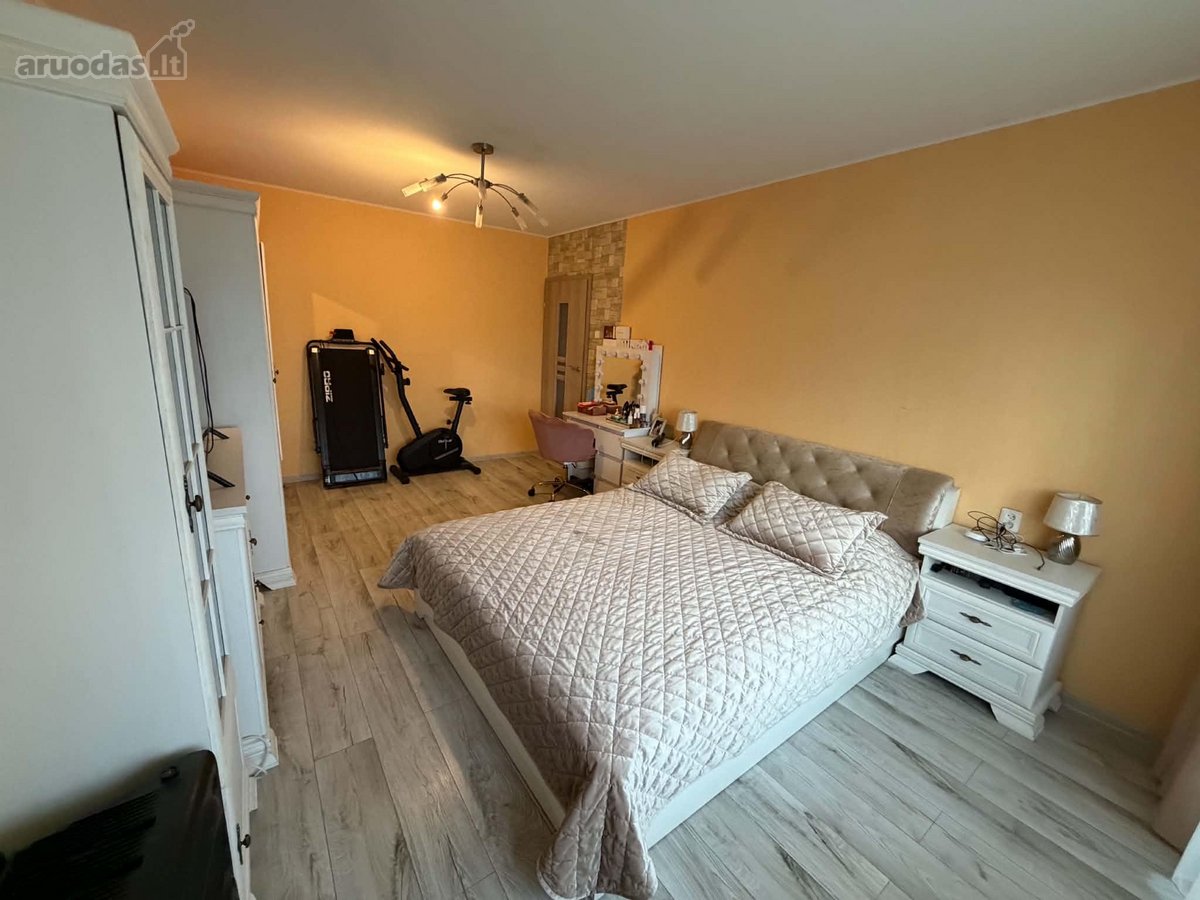 Parduodamas erdvus 3 kambarių butas Plungėje, - nuotraukos Nr. 13
