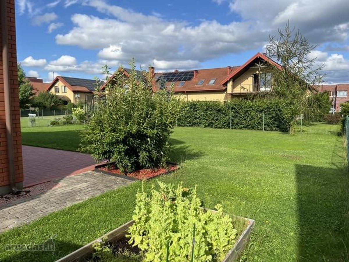 Išnuomojamas jaukus 200 m2 namas šalia - nuotraukos Nr. 7