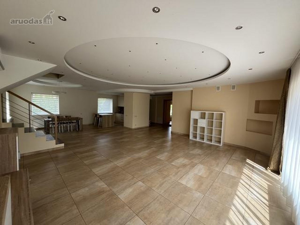 Išnuomojamas jaukus 200 m2 namas šalia - nuotraukos Nr. 14