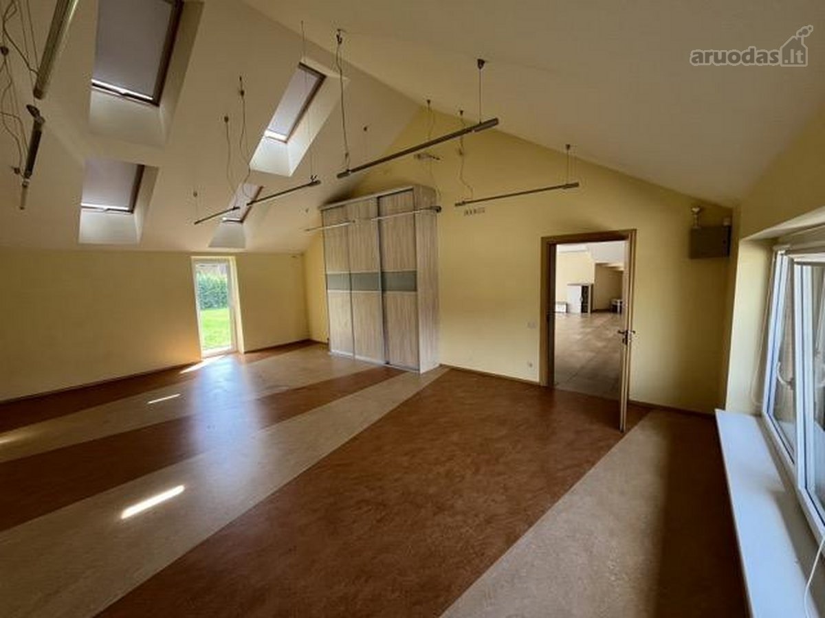 Išnuomojamas jaukus 200 m2 namas šalia - nuotraukos Nr. 26