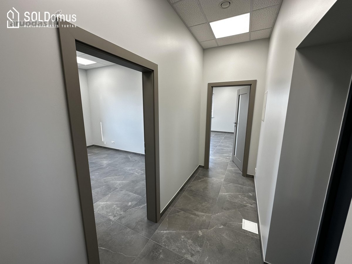 Išnuomojamos komercinės patalpos su 1.2 ha - nuotraukos Nr. 11
