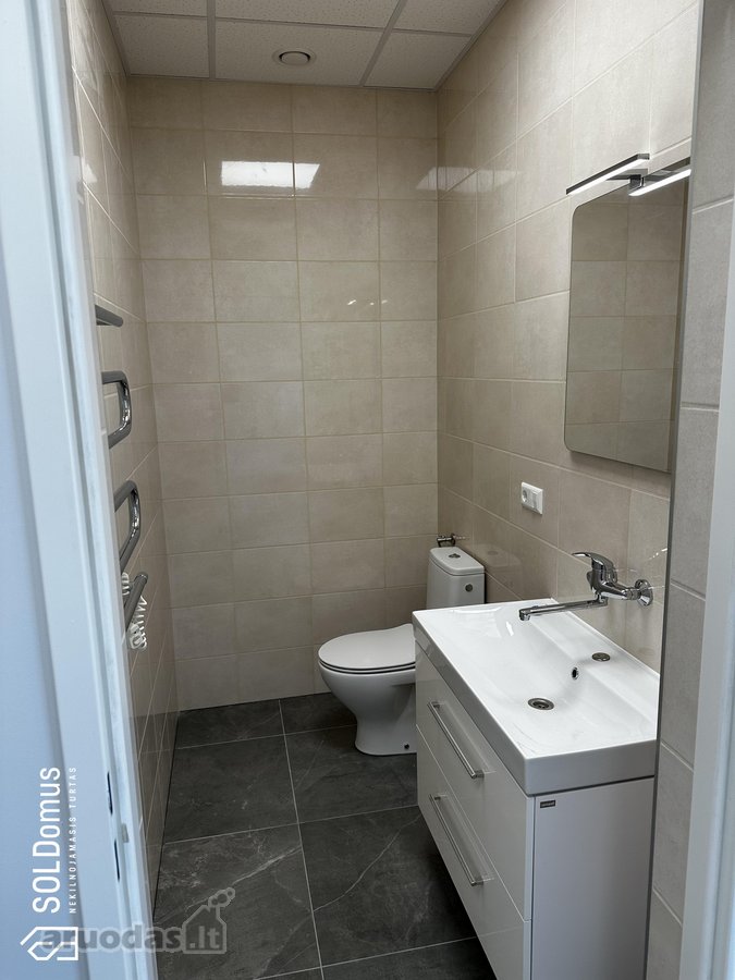 Išnuomojamos komercinės patalpos su 1.2 ha - nuotraukos Nr. 16