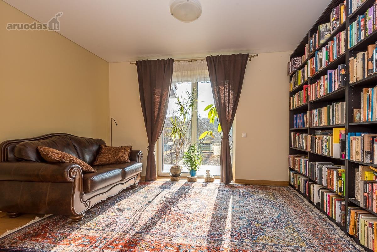 **Parduodamas 184 m² gyvenamasis namas - nuotraukos Nr. 78