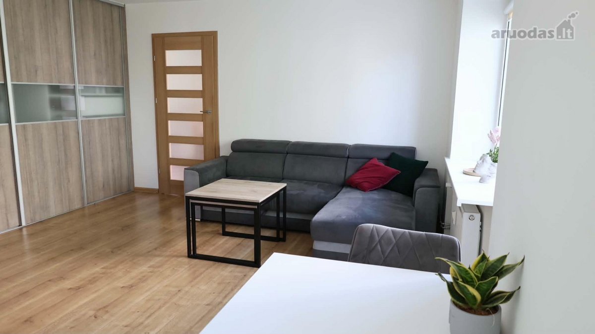 Parduodamas kokybiškai įrengtas 2 kambarių - nuotraukos Nr. 2