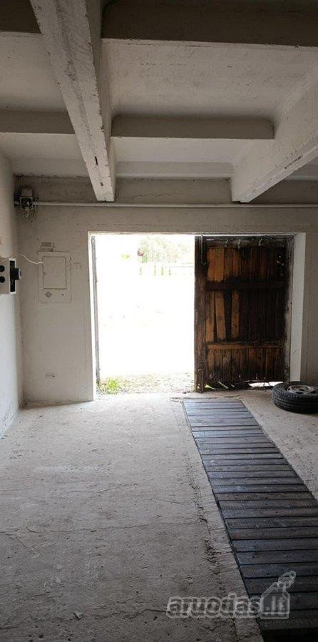 Suremontuotas stogas, nauji garažo vartai. - nuotraukos Nr. 3