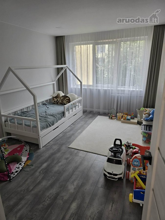 Parduodamas moderniai irengtas 3kambarių - nuotraukos Nr. 7