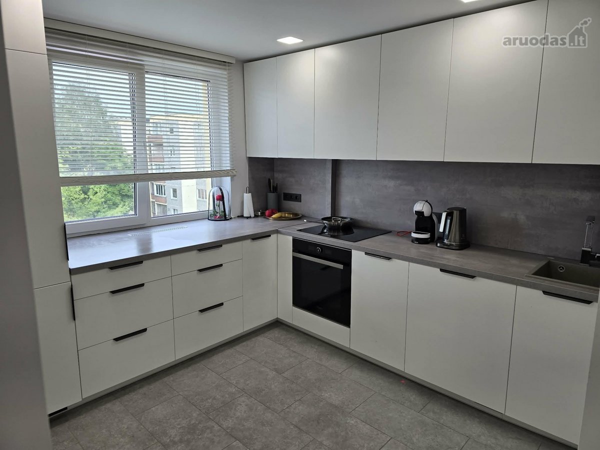 Parduodamas moderniai irengtas 3kambarių - nuotraukos Nr. 10