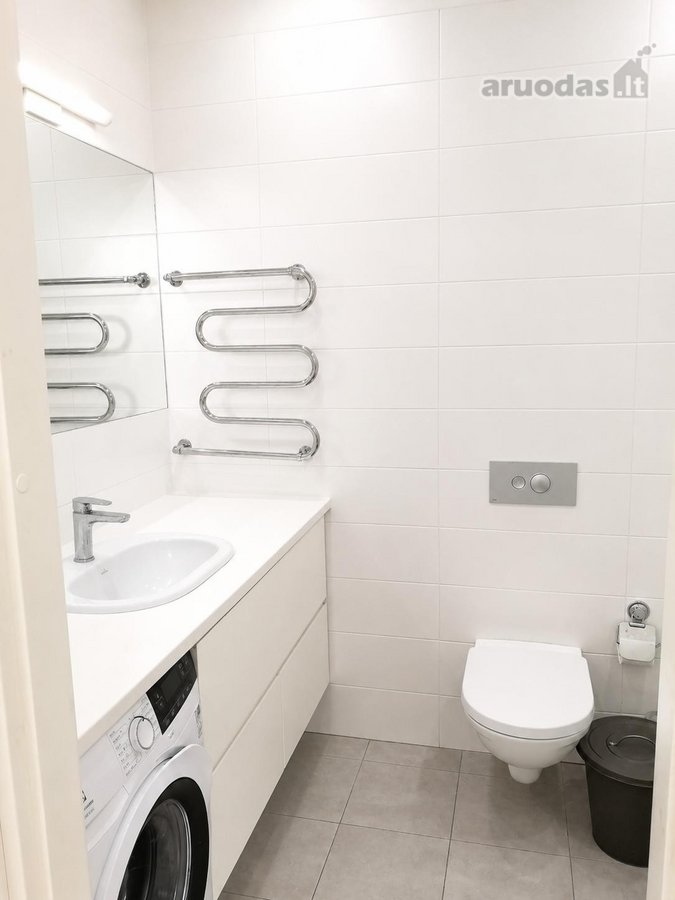Vilniaus centro dalyje, tarp Lukiškių aikštės - nuotraukos Nr. 7