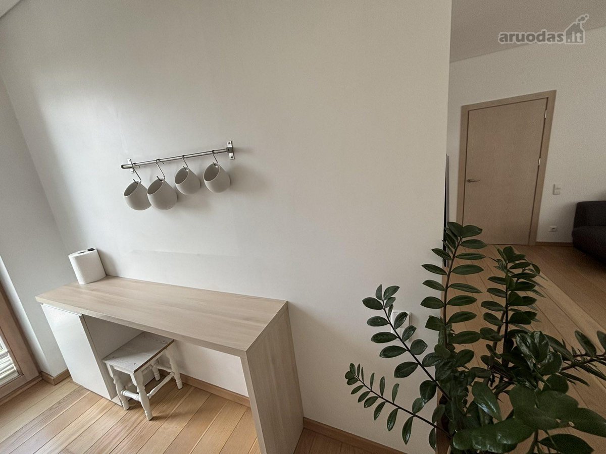 Parduodamas erdvus ir šviesus 2 kambarių, 56 - nuotraukos Nr. 8