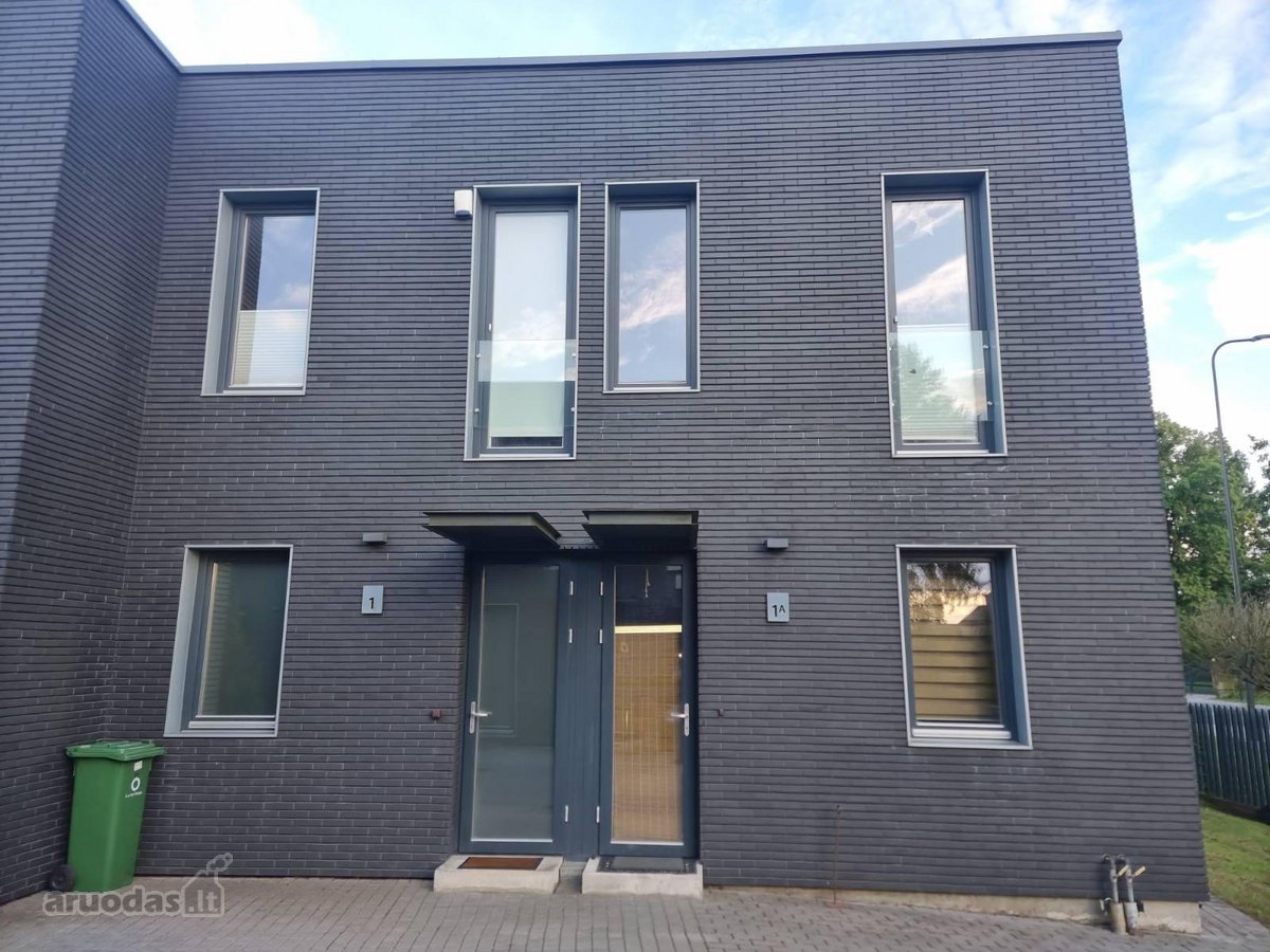 Parduodamas erdvus ir šviesus 2 kambarių, 56 - nuotraukos Nr. 19