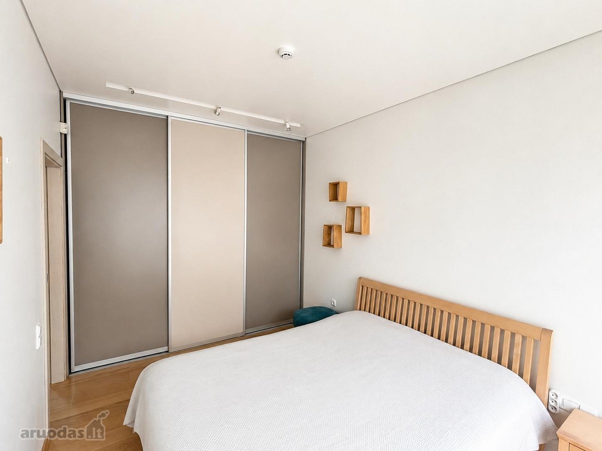 Parduodamas erdvus ir šviesus 2 kambarių, 56 - nuotraukos Nr. 4
