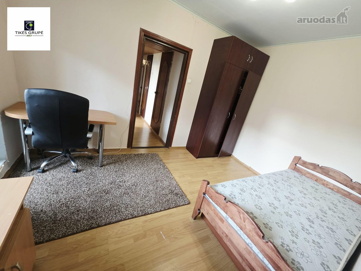Parduodamas erdvus 2 kambarių butas su holu - nuotraukos Nr. 17