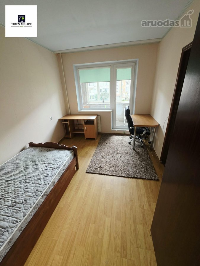 Parduodamas erdvus 2 kambarių butas su holu - nuotraukos Nr. 19