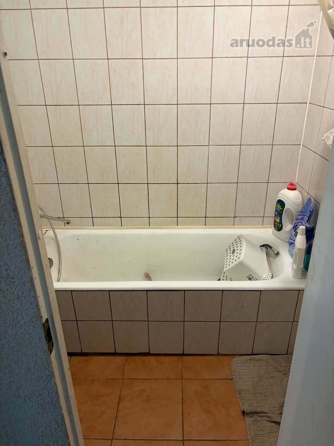 Parduodamas erdvus butas Dirvonėnų kaime. - nuotraukos Nr. 12