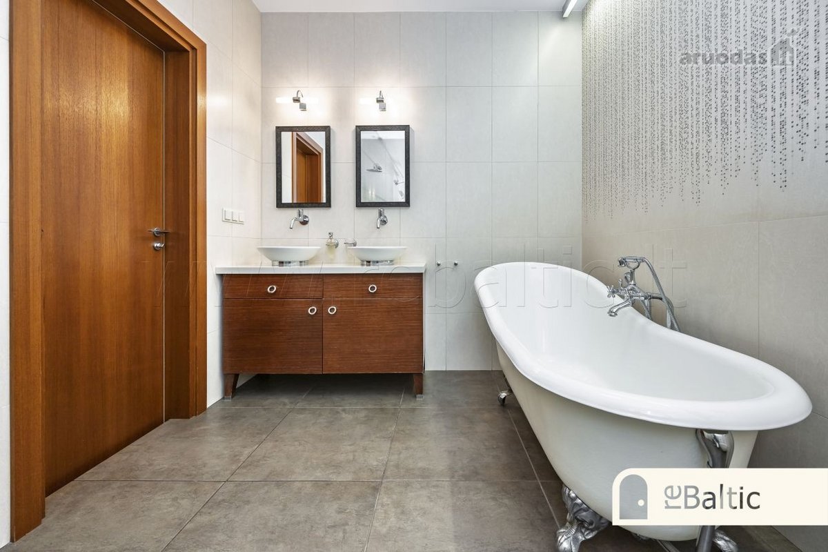 179 m&sup2; apartamentai Vilniaus Senamiesčio - nuotraukos Nr. 40