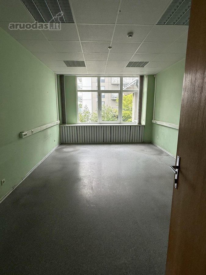 Parduodamas Administracinis Pastatas Su - nuotraukos Nr. 15
