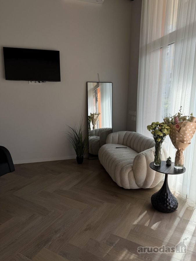 Nuomojamos darbo vietos plaukų meistrams - nuotraukos Nr. 6