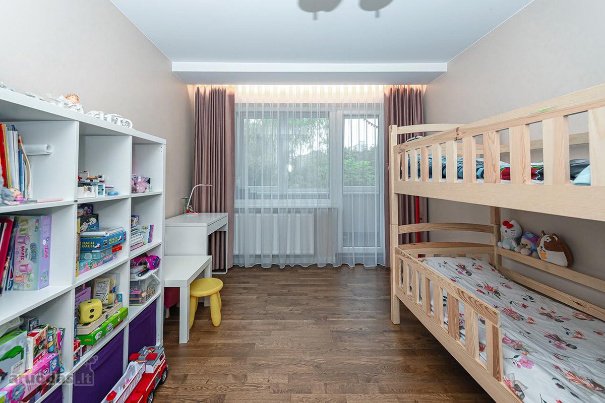 Šviesus ir jaukiai įrengtas butas žalumos - nuotraukos Nr. 13