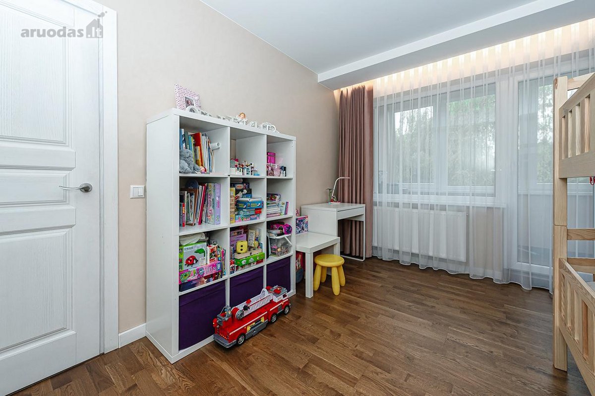 Šviesus ir jaukiai įrengtas butas žalumos - nuotraukos Nr. 14