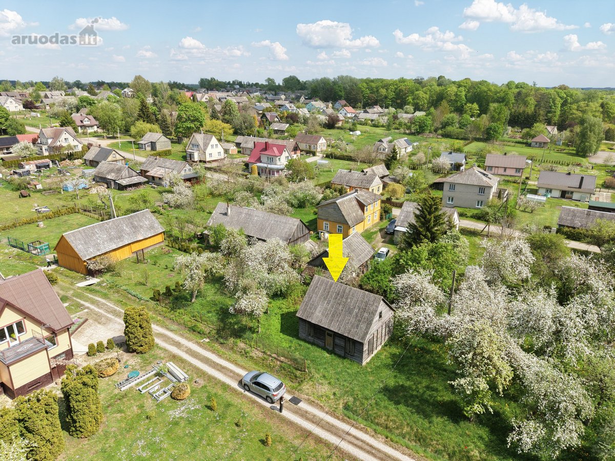 Rąstinis namas su 17 arų sklypu istorinėje - nuotraukos Nr. 2