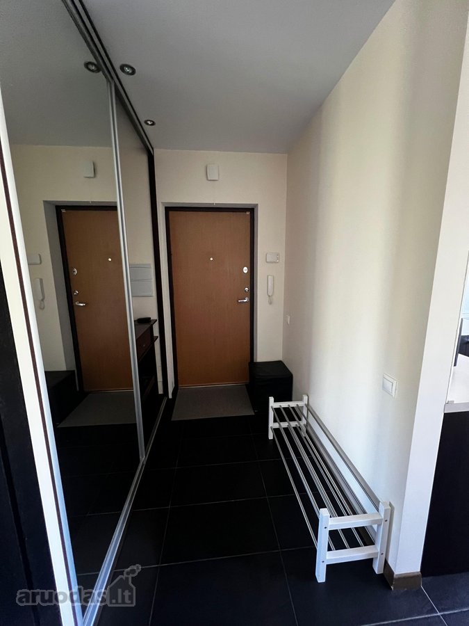 Šviesus ir šiltas 2 kambarių butas šalia - nuotraukos Nr. 10