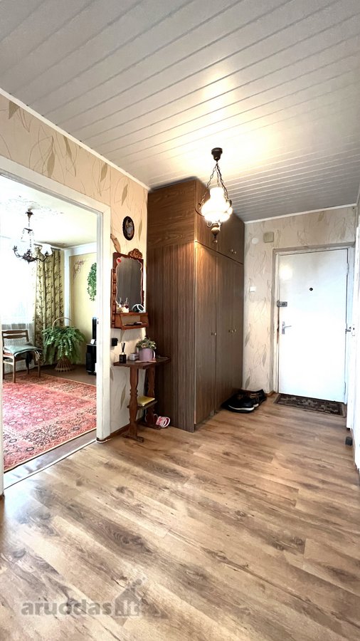 Parduodamas erdvus ir šviesus 2 kambarių - nuotraukos Nr. 6