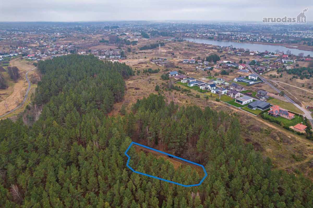 Parduodamas išskirtinis sklypas šalia - nuotraukos Nr. 2