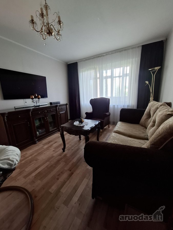 Parduodamas erdvus ir stilingas 4 kambarių - nuotraukos Nr. 12