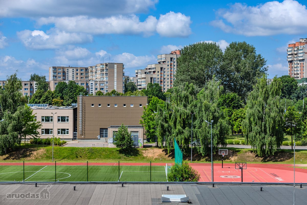 Parduodamas erdvus ir šviesus 2 kambarių - nuotraukos Nr. 8
