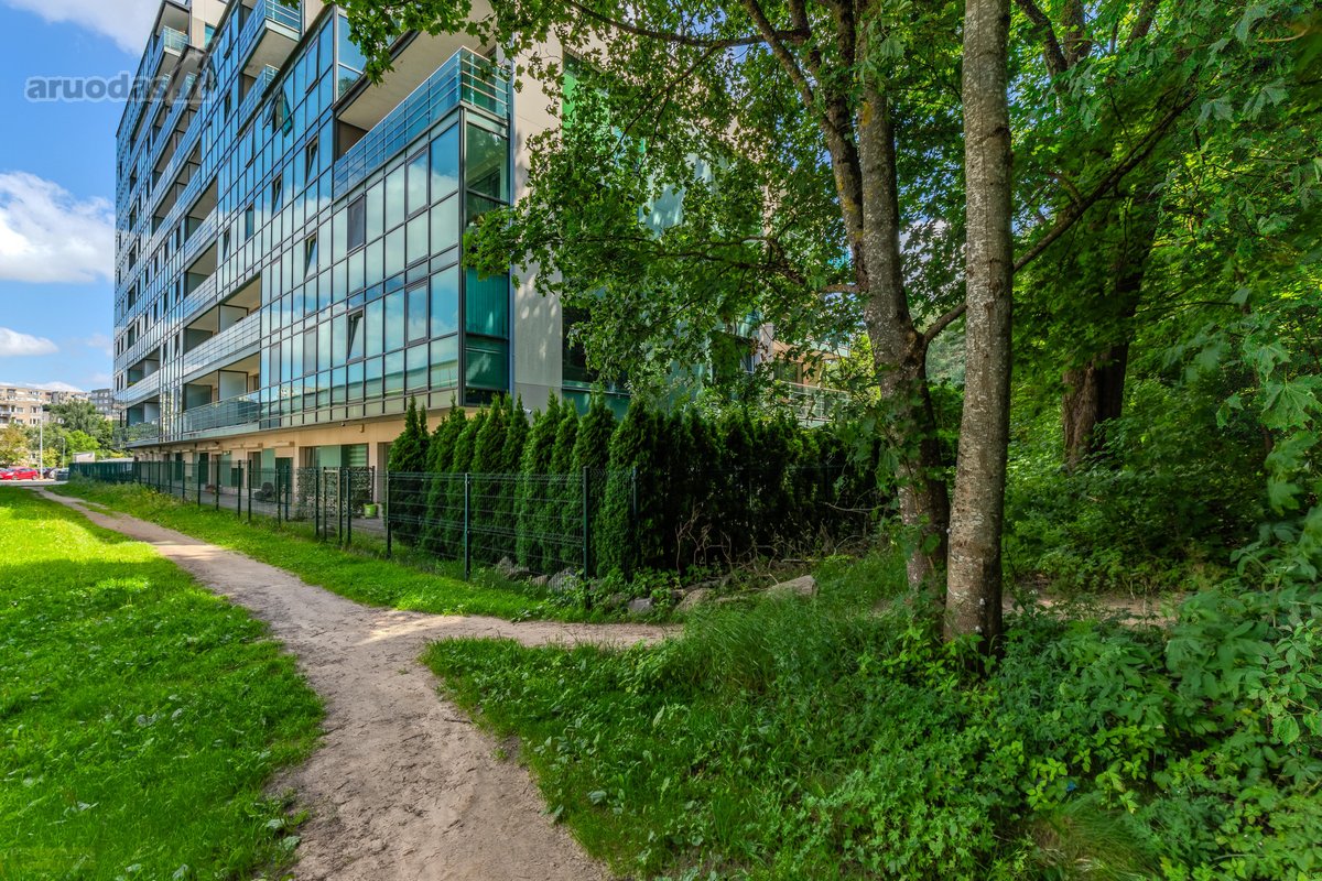 Parduodamas erdvus ir šviesus 2 kambarių - nuotraukos Nr. 36