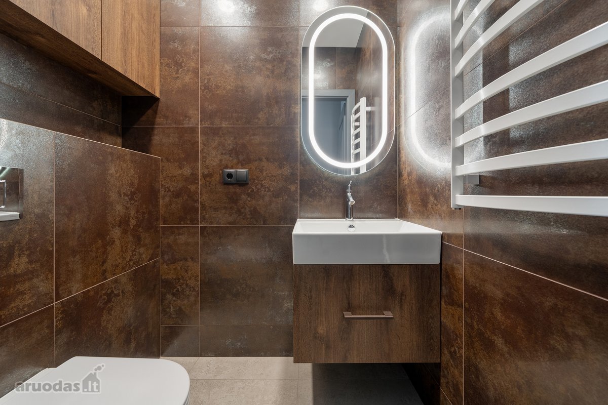 Parduodamas pilnai įrengtas 115 m² kotedžas - nuotraukos Nr. 13