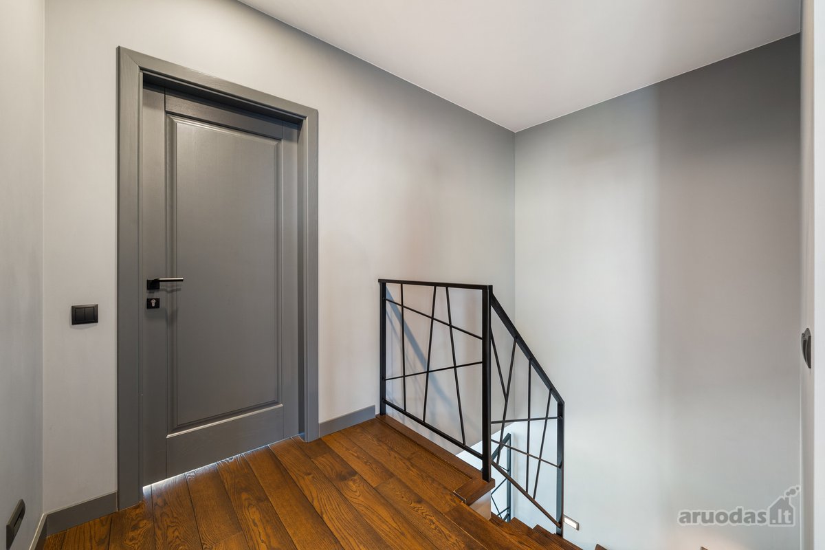 Parduodamas pilnai įrengtas 115 m² kotedžas - nuotraukos Nr. 15