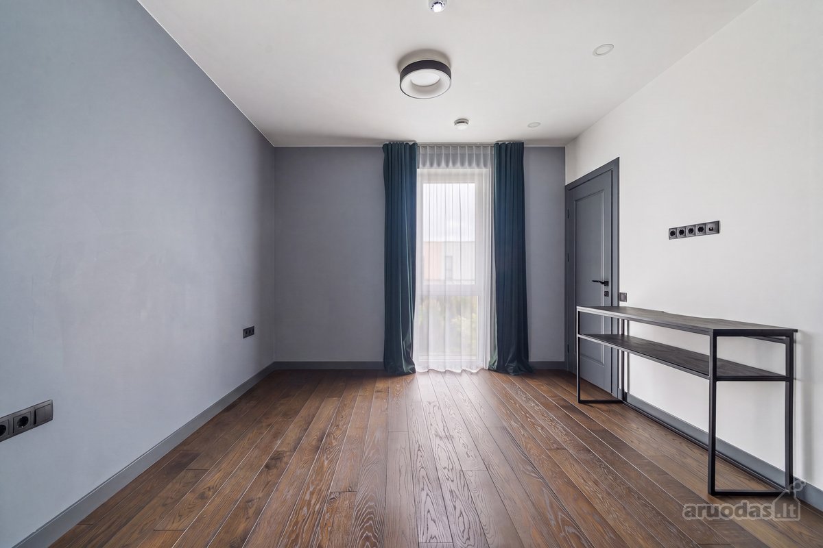 Parduodamas pilnai įrengtas 115 m² kotedžas - nuotraukos Nr. 17