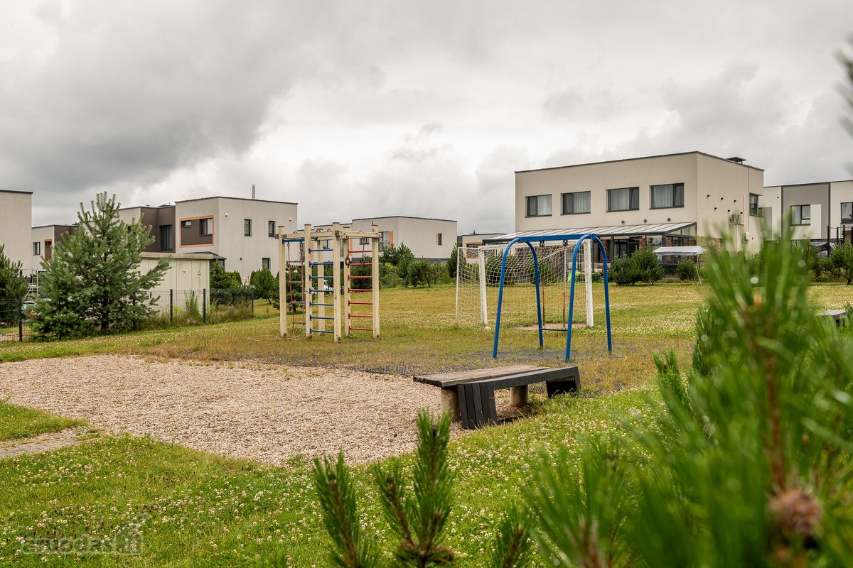 Parduodamas pilnai įrengtas 115 m² kotedžas - nuotraukos Nr. 32
