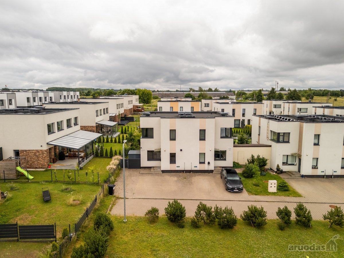 Parduodamas pilnai įrengtas 115 m² kotedžas - nuotraukos Nr. 33