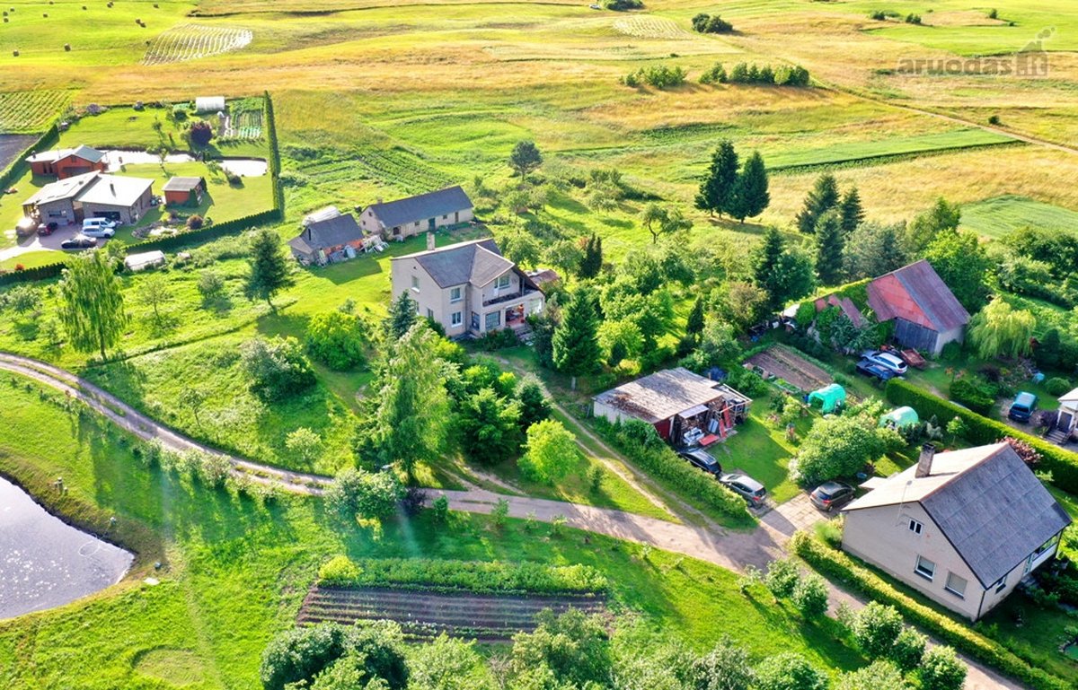 Molėtų priemiestyje parduodamas erdvus dviejų - nuotraukos Nr. 6