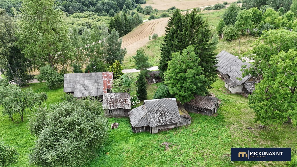 Parduodama sodyba su žemės sklypu ir - nuotraukos Nr. 9