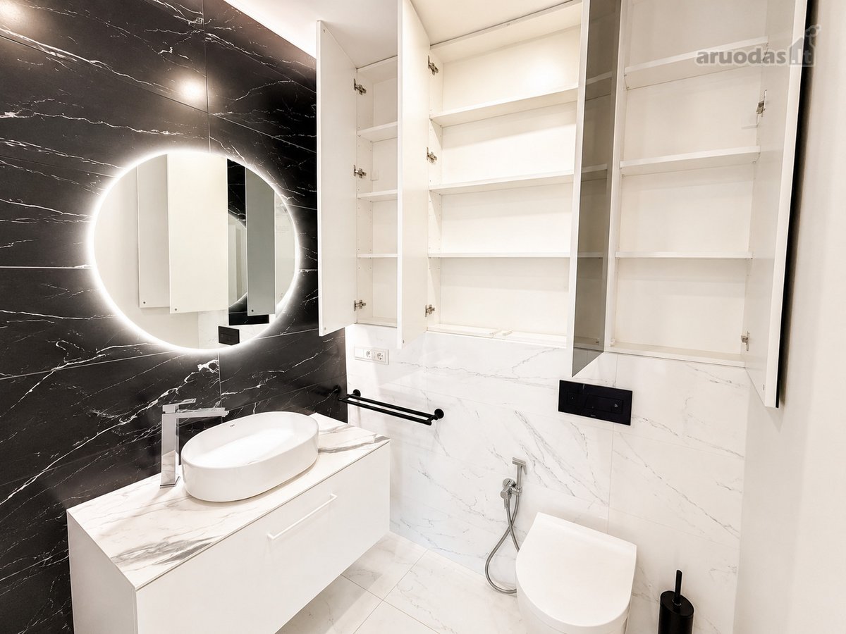 Parduodamas 132 m² kotedžas su garažu, terasa - nuotraukos Nr. 15