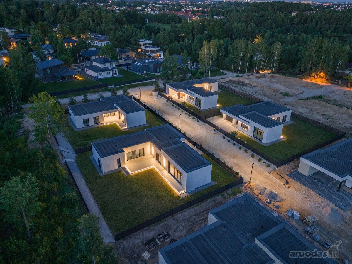 Parduodami Išskirtiniai Modernūs Namai - nuotraukos Nr. 25