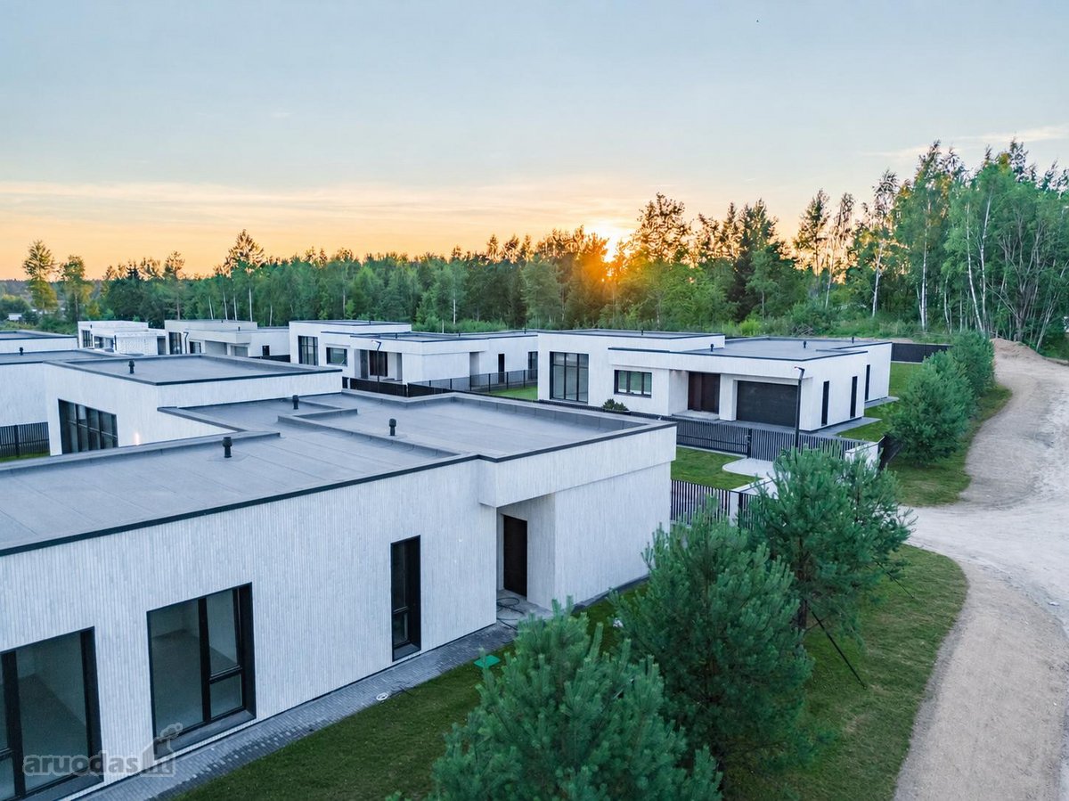 Parduodami Išskirtiniai Modernūs Namai - nuotraukos Nr. 21