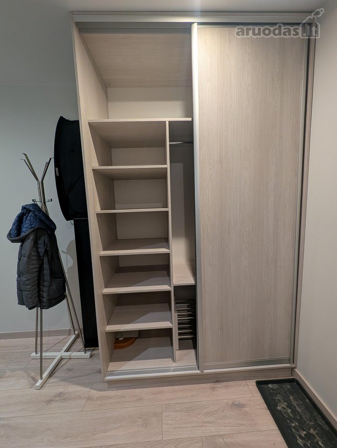 Labai šviesus 2 kambarių butas 4 aukšte su - nuotraukos Nr. 3
