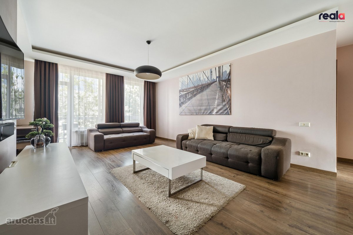 Parduodamas erdvus, įrengtas, šiltas, bei - nuotraukos Nr. 2