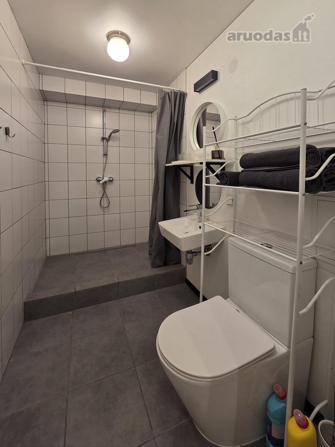 Išnuomojamas Erdvus, Ir Jaukus Butas Su - nuotraukos Nr. 17